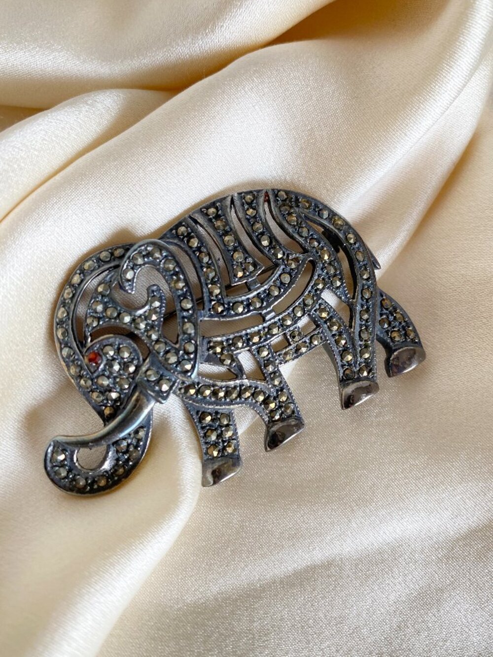 Vintage Sterling Silver Marcasite Elephant Pin Brooch & Pendant Wine Citrine Eye